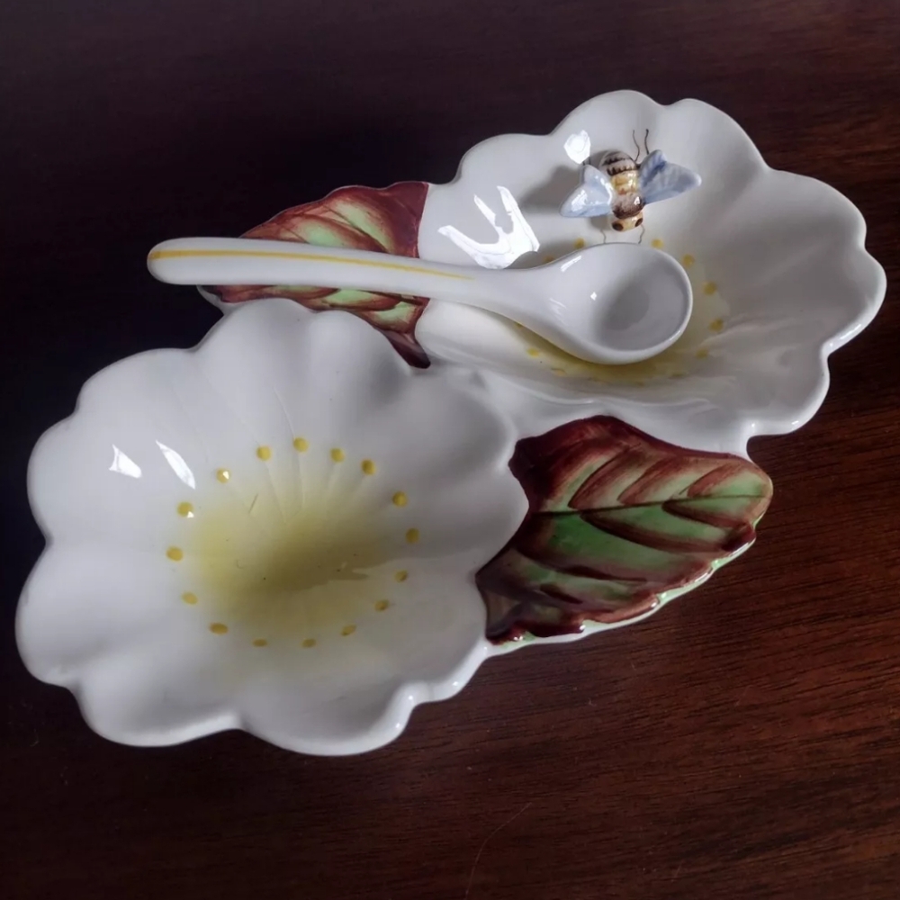 Lefton ESD Japanese Bee Divided Condiments Dish With Spoon